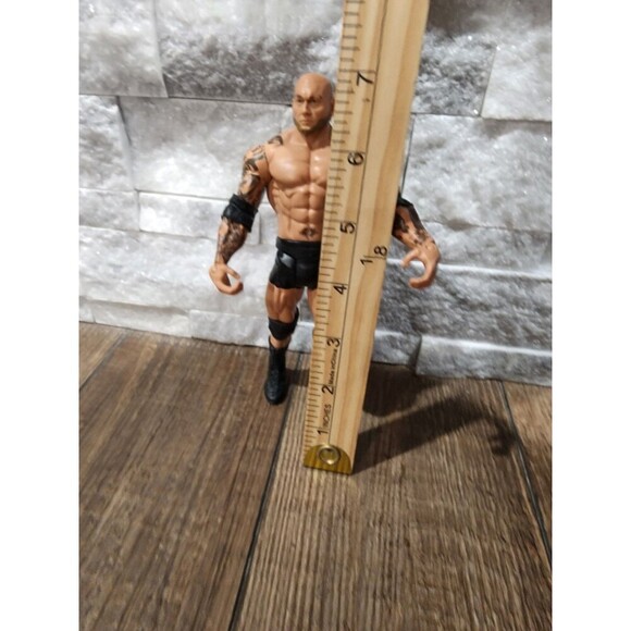 2011 Mattel WWE Batista Elite Series 30 Wrestling 7" Action Figure - Picture 3 of 3